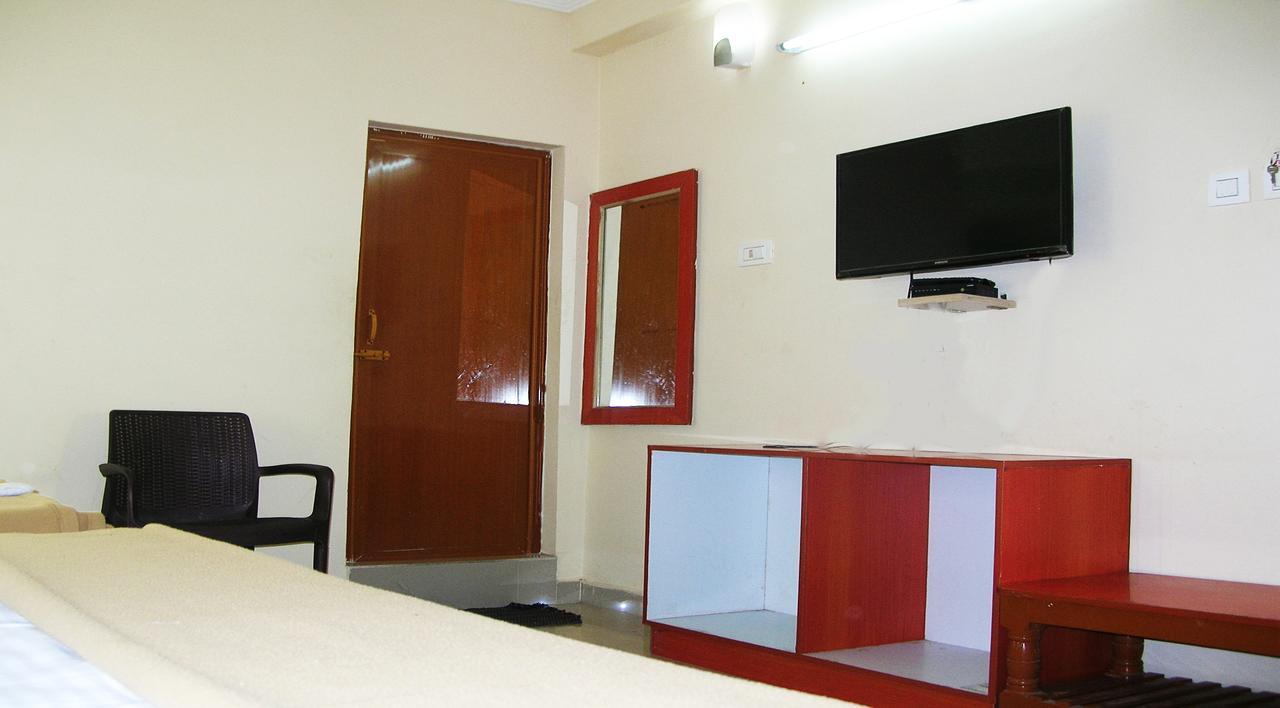 Отель Ssb Residency Тирупати Экстерьер фото